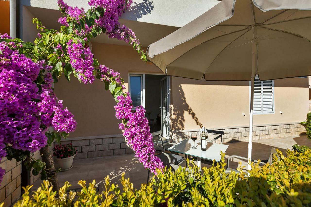 Deluxe Apartments Kate Makarska Exterior foto