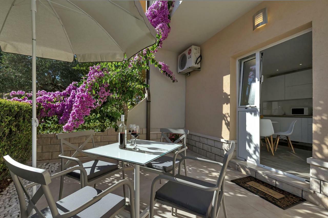 Deluxe Apartments Kate Makarska Exterior foto