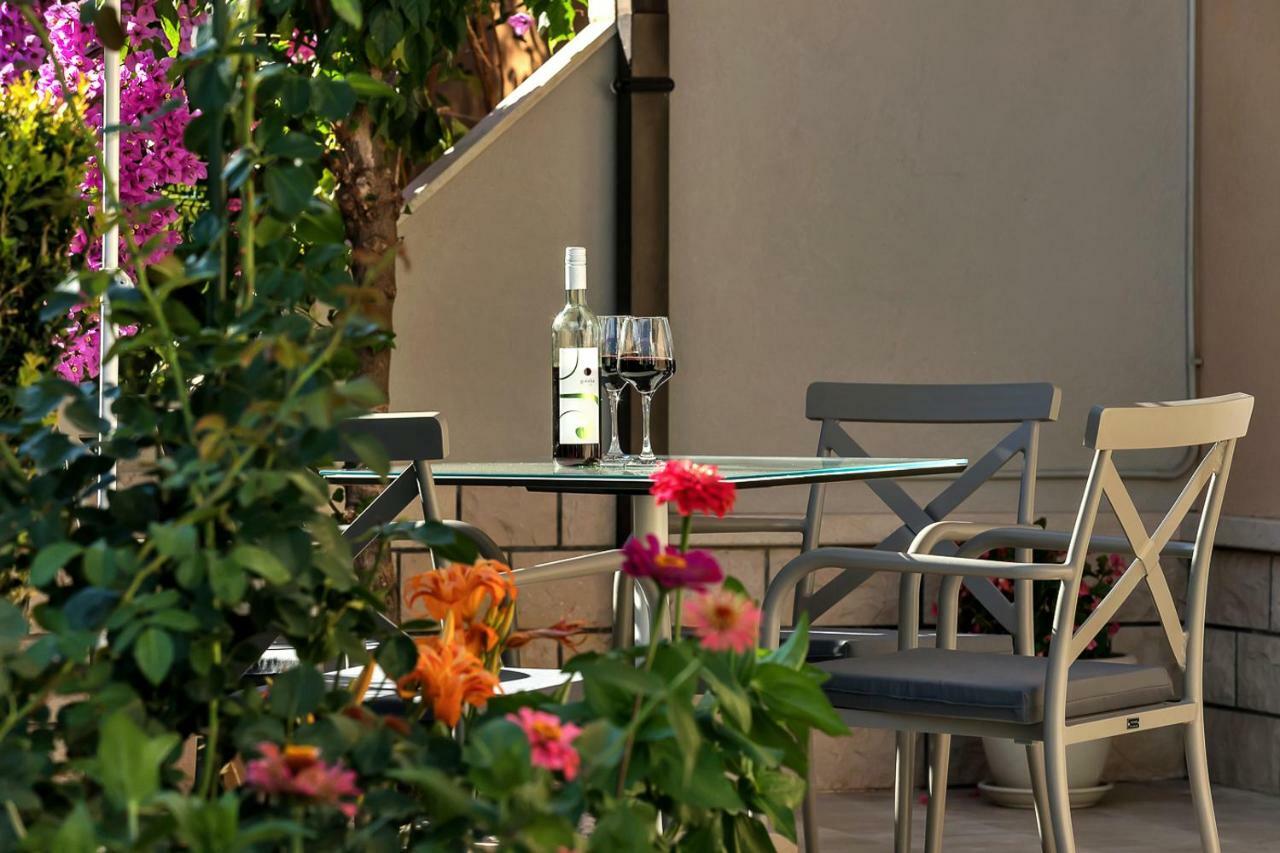 Deluxe Apartments Kate Makarska Exterior foto