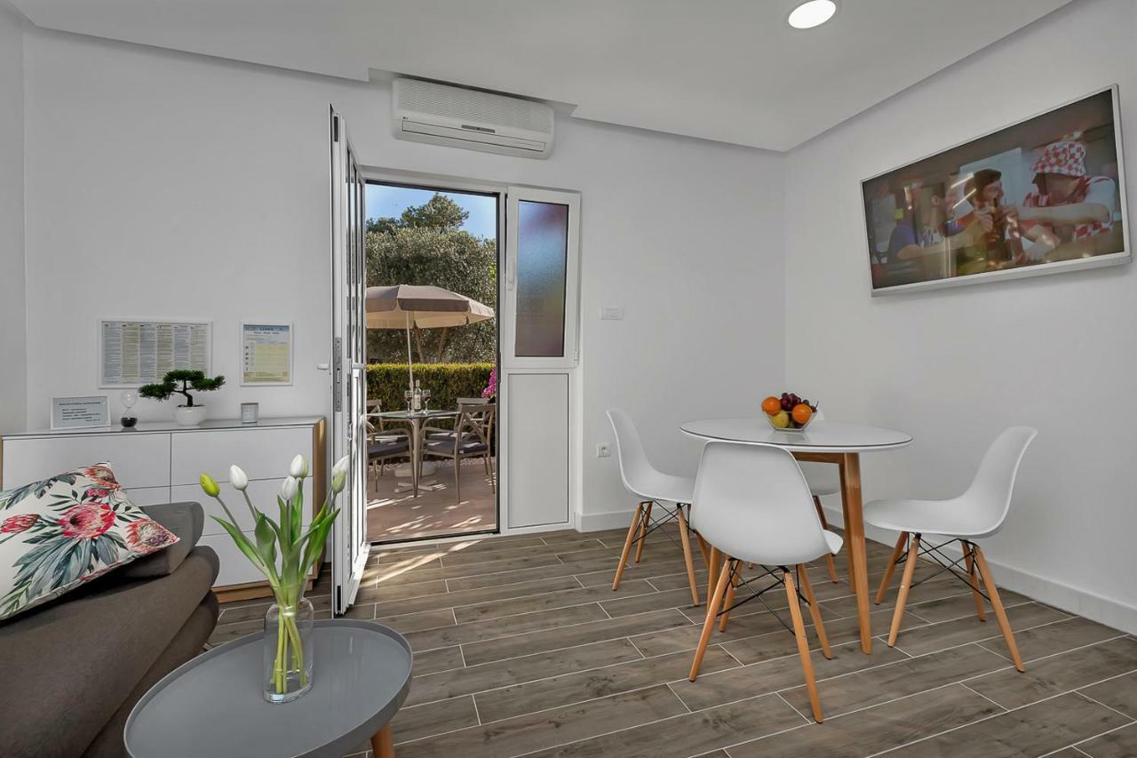 Deluxe Apartments Kate Makarska Exterior foto